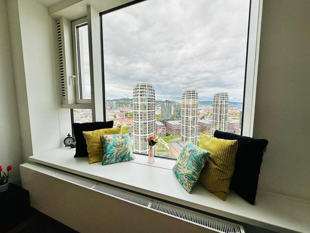 Apartments In Panorama City On 25Th Floor - Amazing View Close To Old Town Bratislava Esterno foto