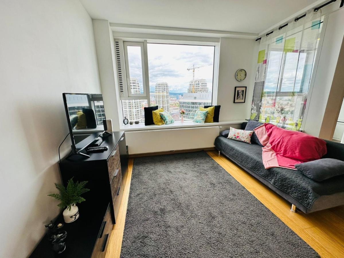 Apartments In Panorama City On 25Th Floor - Amazing View Close To Old Town Bratislava Esterno foto