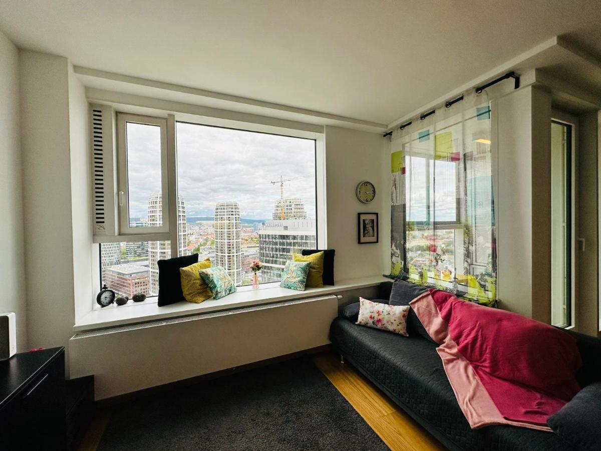 Apartments In Panorama City On 25Th Floor - Amazing View Close To Old Town Bratislava Esterno foto